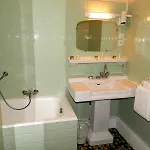 Hotel Saint - Pierre 2*
