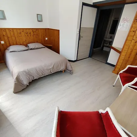 Saint - Pierre Hotel