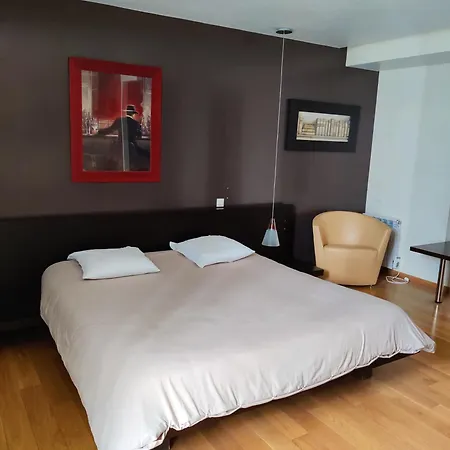 Hotel Saint - Pierre 2*