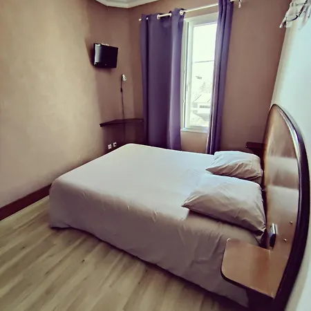Hotel Saint - Pierre Villedieu-les-Poeles-Rouffigny
