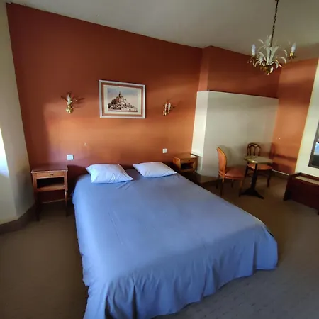 מלון Saint - Pierre