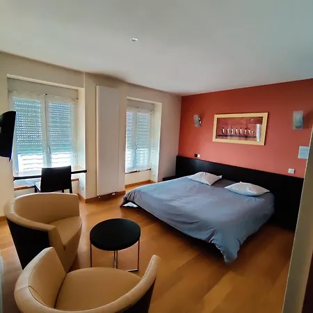 Hotel Saint - Pierre 2*