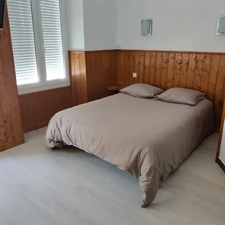 Szálloda Saint - Pierre Villedieu-les-Poëles