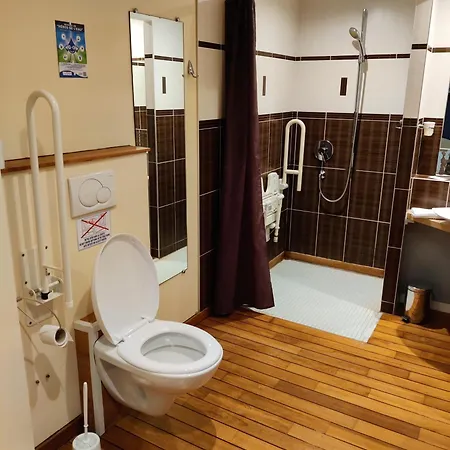 מלון Saint - Pierre