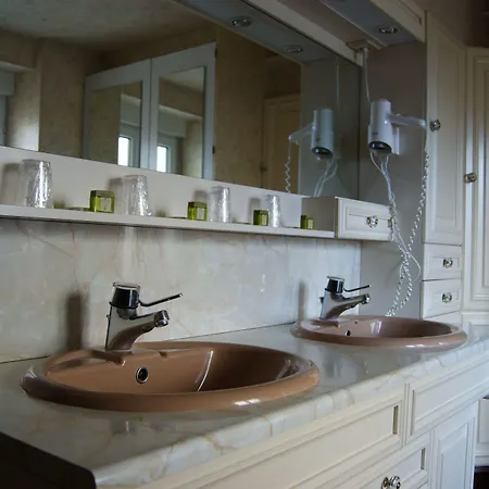 Szálloda Saint - Pierre Villedieu-les-Poëles