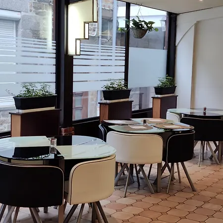 Szálloda Saint - Pierre Villedieu-les-Poëles