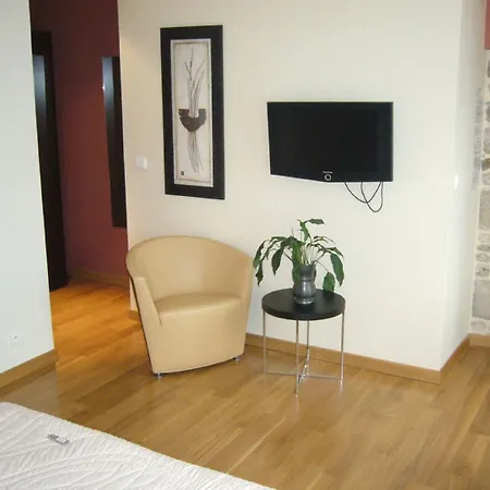 Saint - Pierre Szálloda 2*