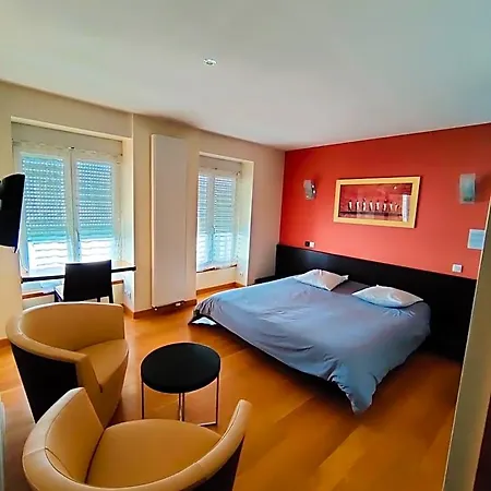 Saint - Pierre Hotel Villedieu-les-Poëles