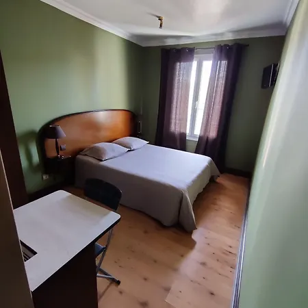 Saint - Pierre Hotel 2*
