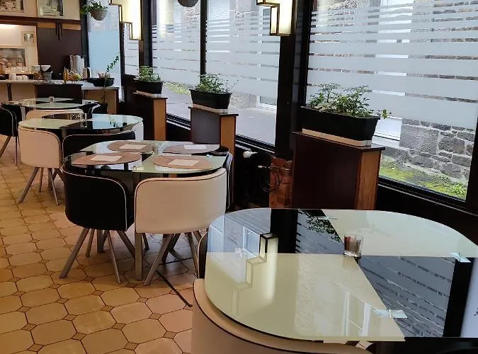 Saint - Pierre Hotel Villedieu-les-Poeles-Rouffigny