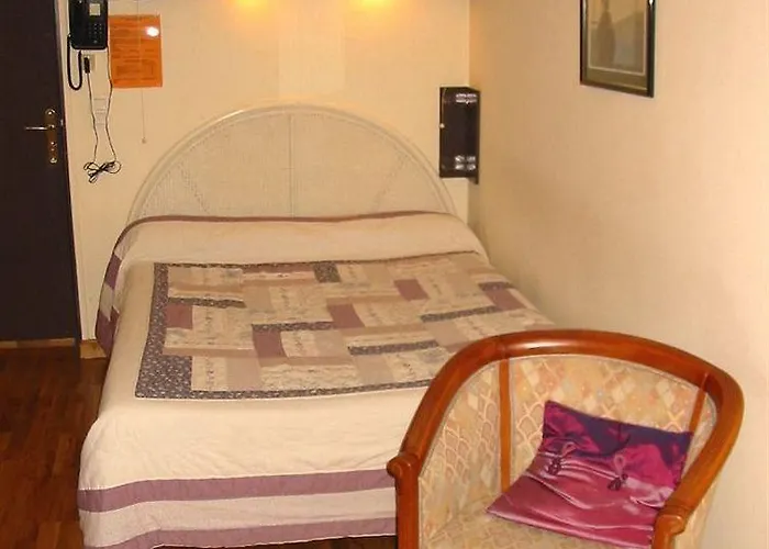 Saint - Pierre Hotel 2*