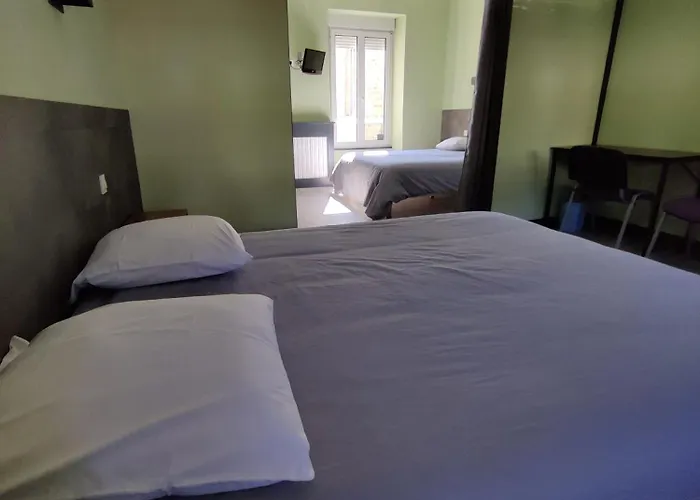 Hotel Saint - Pierre 2*