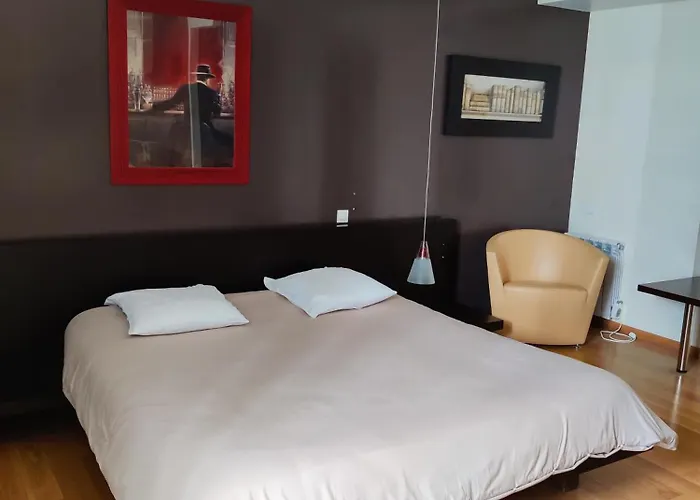 Hotel Saint - Pierre 2*