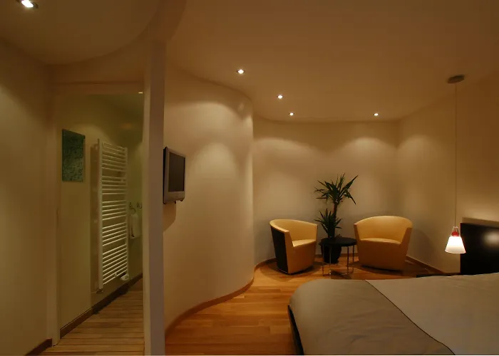 Saint - Pierre Hotel