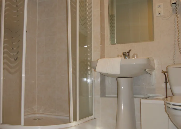 Saint - Pierre Hotel 2*