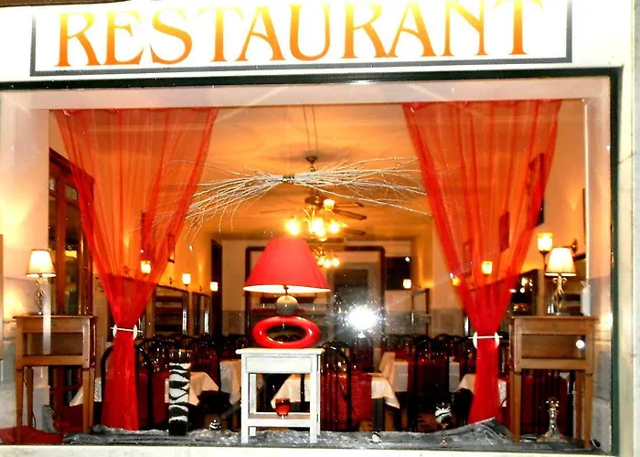 Saint - Pierre Hotel Villedieu-les-Poeles-Rouffigny