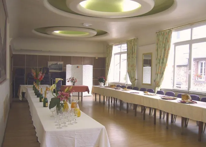 Saint - Pierre Hotel