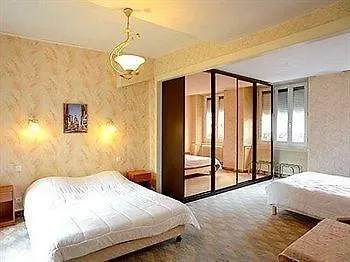 Hotel Saint - Pierre Villedieu-les-Poeles-Rouffigny