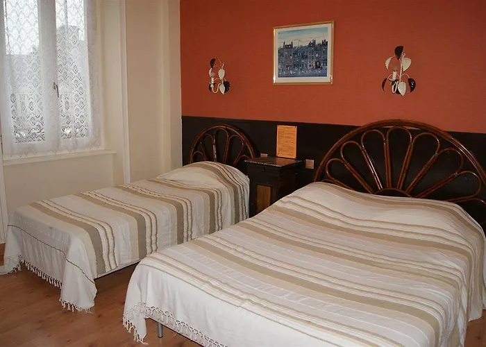 Hotel Saint - Pierre Villedieu-les-Poeles-Rouffigny