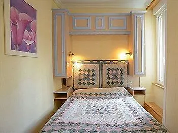 Hotel Saint - Pierre Villedieu-les-Poeles-Rouffigny