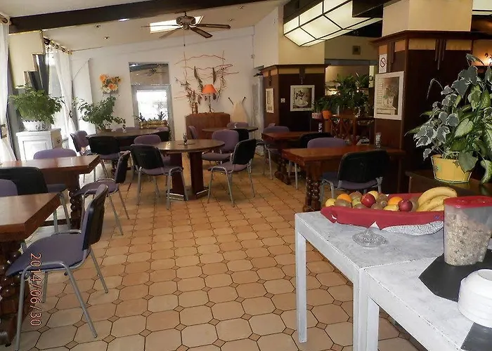 Saint - Pierre 2* Villedieu-les-Poeles-Rouffigny